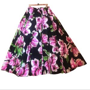 Roz & Ali Womens Maxi Floral Skirt Size Medium Black Pink Flowy Vacation Flowy